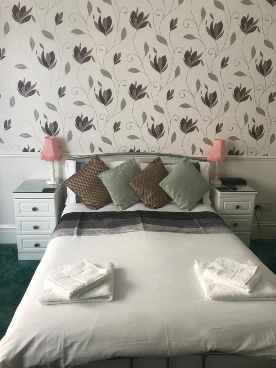 Crimdon Dene Guest house Torquay