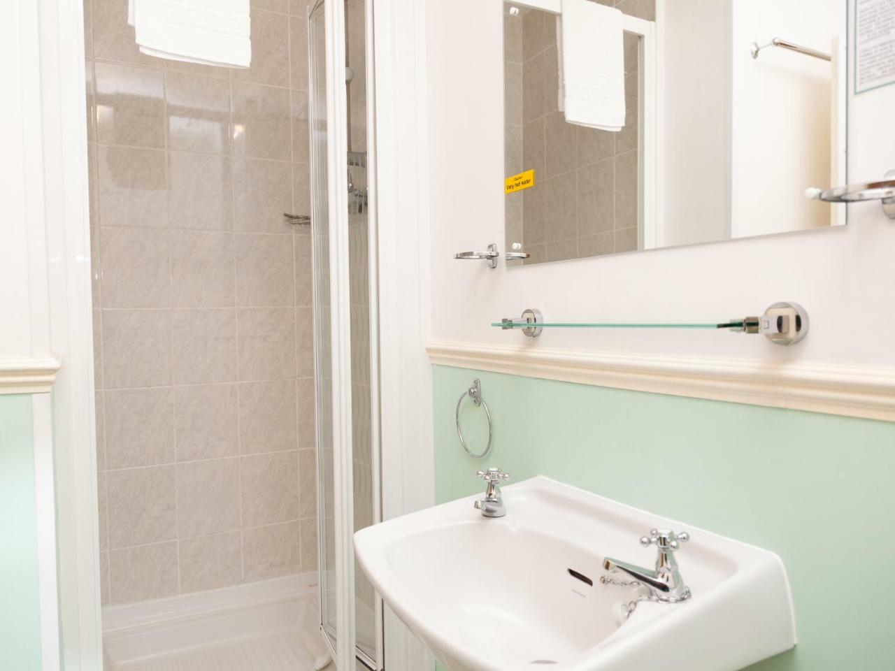 Crimdon Dene Guest house Torquay