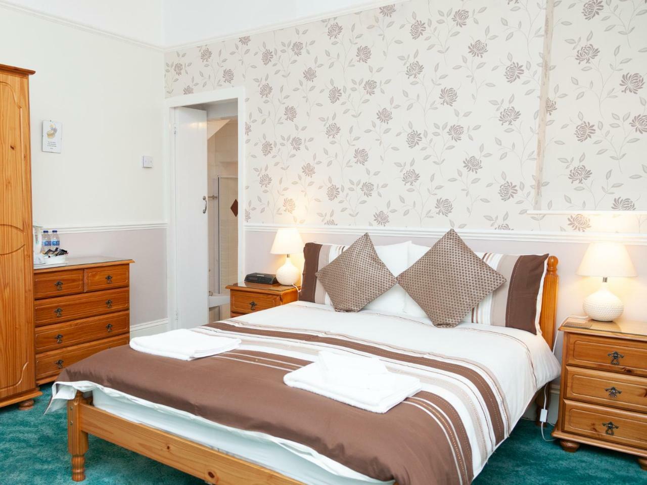 Crimdon Dene 4*