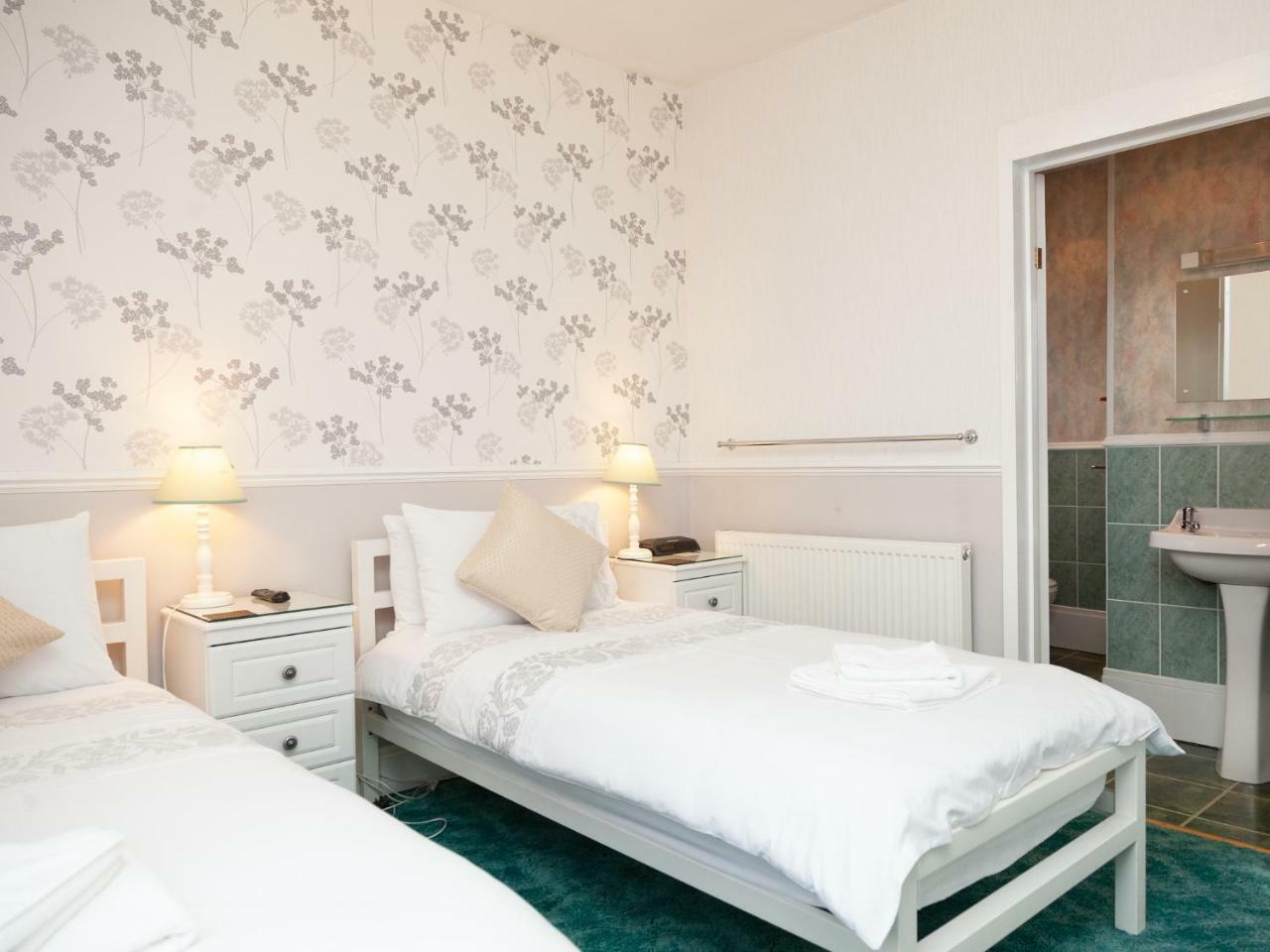 Crimdon Dene Guest house Torquay
